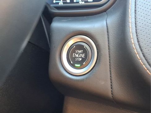 Used 2024 GMC Yukon XL AT4 w/ AT4 Premium Package image 11