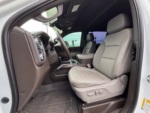 Used 2021 GMC Sierra 1500 SLT w/ SLT Convenience Package AWD/4WD image 13