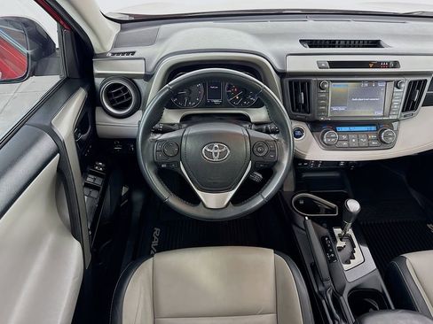 Used 2017 Toyota RAV4 Limited image 27