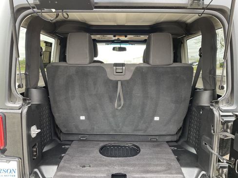 Used 2015 Jeep Wrangler Sahara AWD/4WD image 30