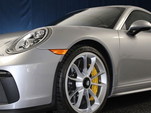Used 2018 Porsche 911 GT3 image 17