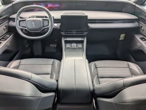 Used 2025 Lincoln Nautilus Reserve w/ Jet Appearance Package AWD/4WD image 18
