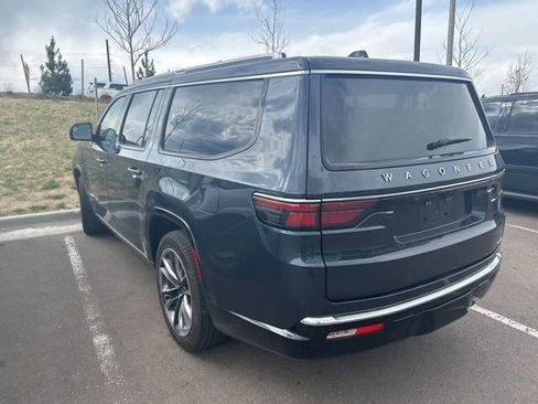 Used 2024 Jeep Wagoneer L Series III w/ Premium Group I image 9