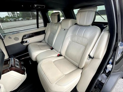 Used 2020 Land Rover Range Rover Long Wheelbase Autobiography AWD/4WD image 21