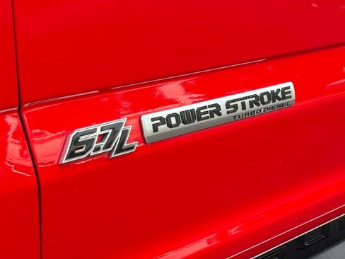 Used 2021 Ford F250 Lariat w/ Lariat Ultimate Package image 11