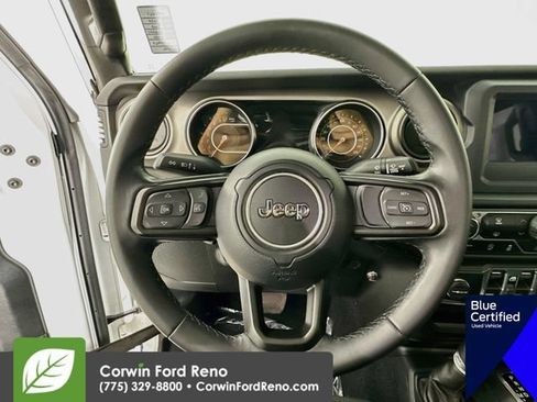 Used 2020 Jeep Gladiator Sport w/ Quick Order Package 24S AWD/4WD image 15