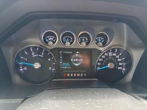 Used 2016 Ford F350 Platinum AWD/4WD image 2