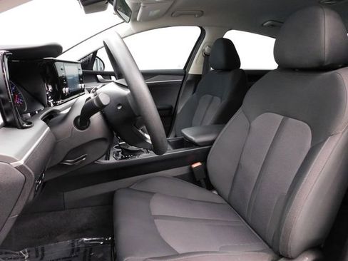 Used 2022 Kia K5 LXS image 15