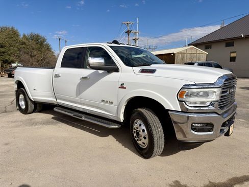 Used 2022 RAM 3500 Laramie image 8