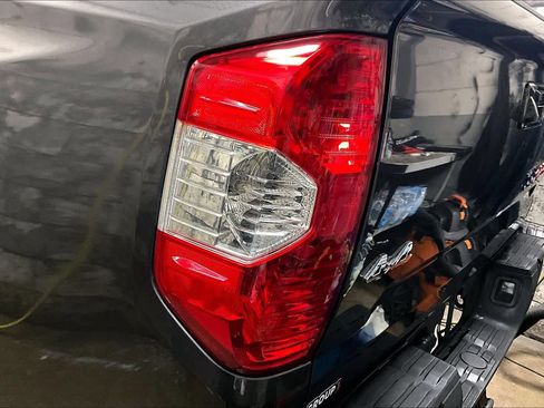 Used 2016 Toyota Tundra Platinum image 27