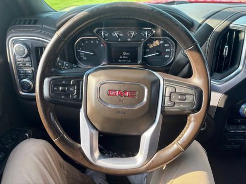 Used 2020 GMC Sierra 1500 SLT w/ Driver Alert Package I AWD/4WD image 28