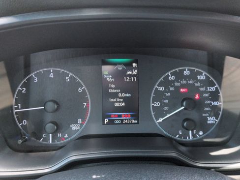 Used 2025 Toyota Corolla SE FWD image 28