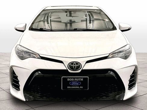 Used 2019 Toyota Corolla SE w/ SE Premium Package image 3