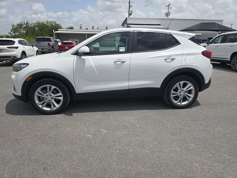 Used 2023 Buick Encore GX Preferred w/ Cold Weather Comfort Package FWD image 8