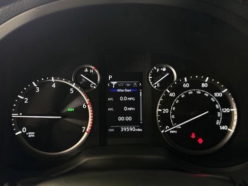 Used 2022 Lexus GX 460 Premium w/ Premium Package AWD/4WD image 22