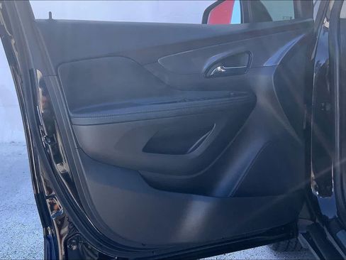 Used 2019 Buick Encore Essence FWD image 27