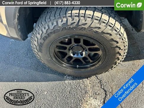 Used 2018 Toyota Tacoma TRD Sport w/ Technology Package AWD/4WD image 10