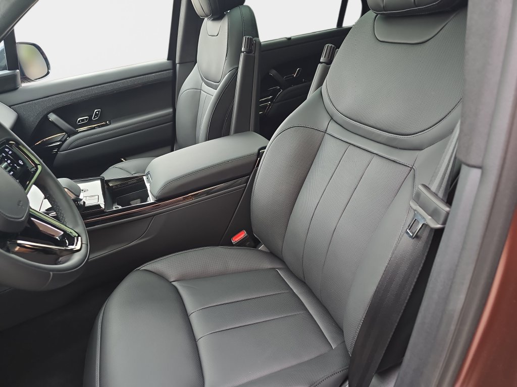 New 2027 Land Rover Range Rover Sport Autobiography AWD/4WD image 12