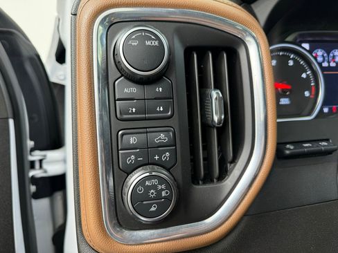 Used 2022 Chevrolet Silverado 3500 High Country w/ Z71 Off-Road Package image 18