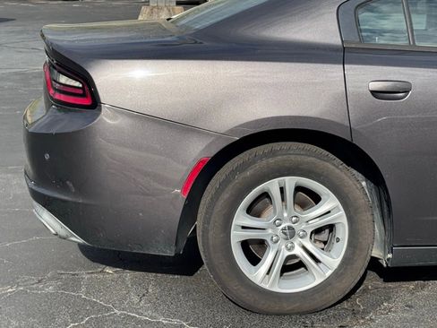Used 2015 Dodge Charger SE image 35
