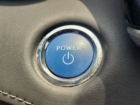 Used 2022 Toyota Highlander Platinum AWD/4WD image 32