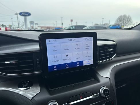 Used 2020 Ford Explorer XLT w/ Equipment Group 202A image 24