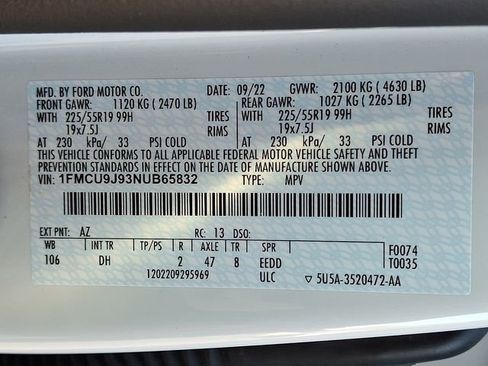 Certified 2022 Ford Escape Titanium w/ Titanium Elite Package image 29