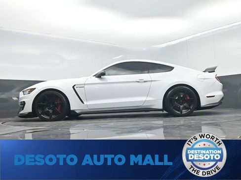 Used 2017 Ford Mustang Shelby GT350R w/ GT350R Equipment Group 920A RWD image 52