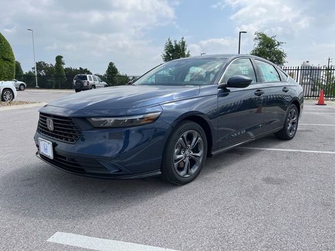 New 2026 Honda Accord EX-L image 1
