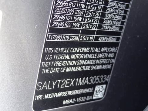 Used 2021 Land Rover Range Rover Velar R-Dynamic S image 45