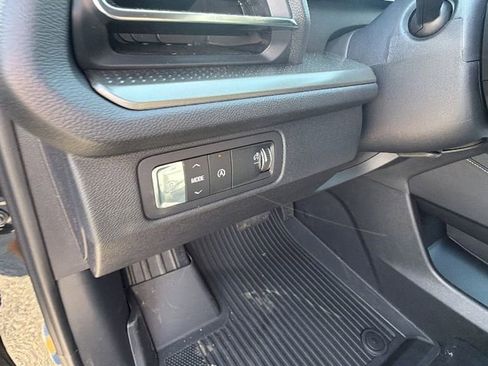 New 2026 Chevrolet Traverse LT image 18