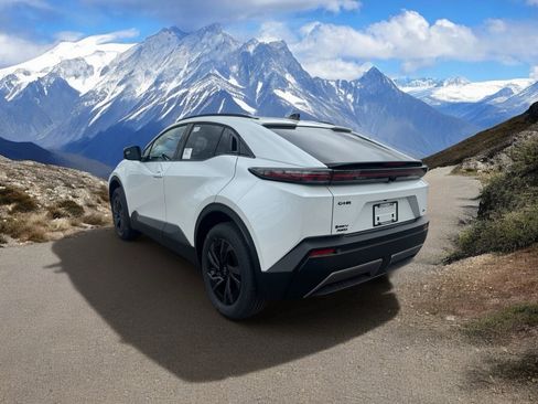 New 2026 Toyota C-HR AWD/4WD image 3
