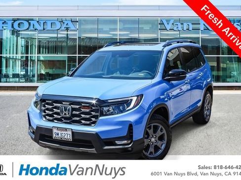 Used 2024 Honda Passport TrailSport image 1