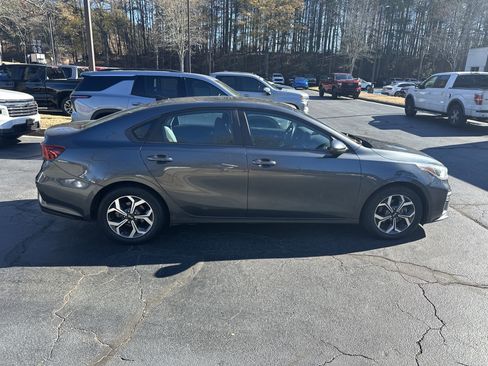 Used 2019 Kia Forte LXS image 4