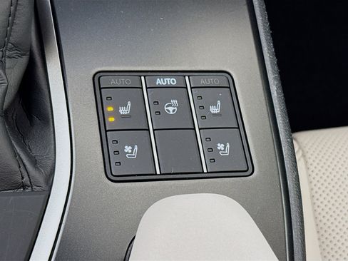 Used 2024 Lexus UX 250h AWD w/ Premium Package image 22