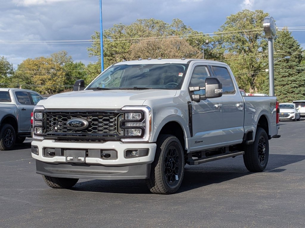 New 2026 Ford F350 Lariat w/ Black Appearance Package AWD/4WD image 3