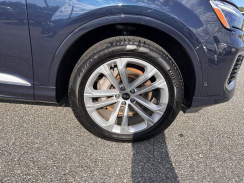 Certified 2025 Audi Q7 3.0T Premium AWD/4WD image 5