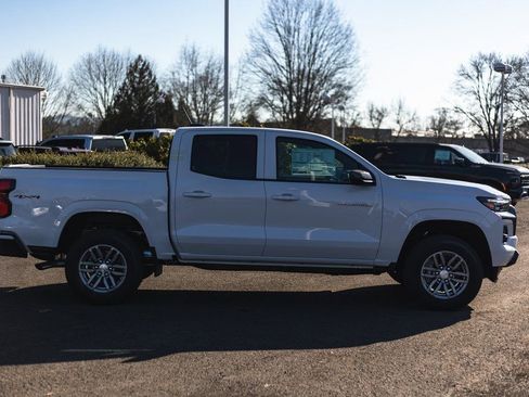 New 2025 Chevrolet Colorado LT w/ LT Convenience Package image 9