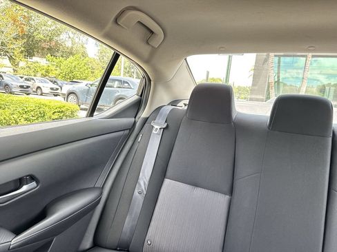 Used 2023 Nissan Sentra SV FWD image 17