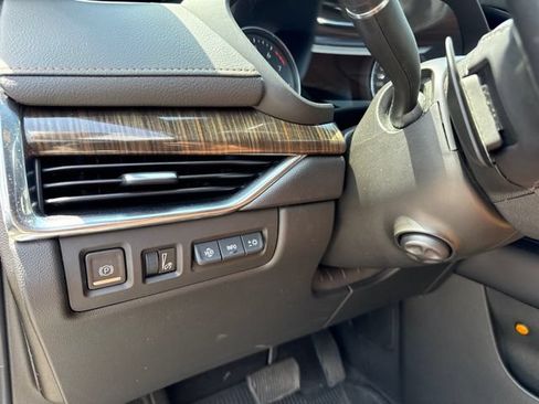 Used 2023 Cadillac XT4 Premium Luxury w/ Sun And Sound Package AWD/4WD image 10