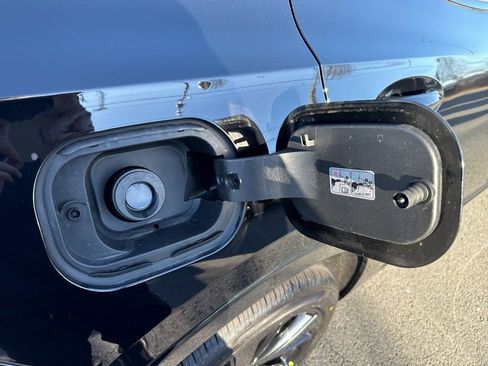 New 2025 Buick Envision Sport Touring image 39