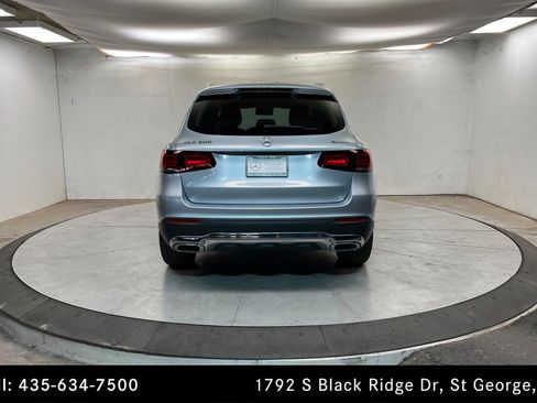 Certified 2022 Mercedes-Benz GLC 300 4MATIC w/ Premium Package Lite image 4