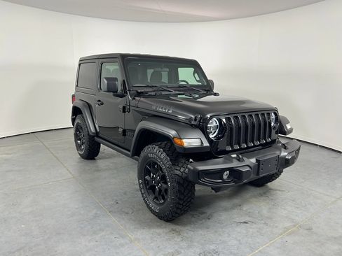 Used 2022 Jeep Wrangler Sport AWD/4WD image 9
