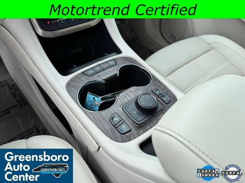 Used 2022 GMC Acadia Denali w/ Denali Technology Package AWD/4WD image 18