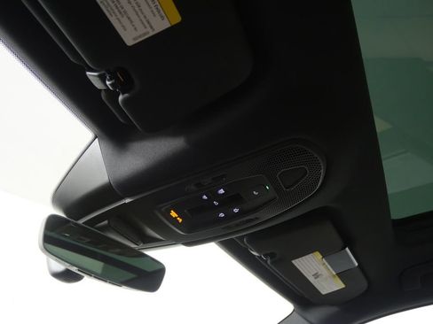 Used 2026 Porsche Cayenne E-Hybrid image 22