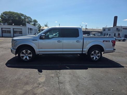 Used 2015 Ford F150 Platinum w/ Equipment Group 701A Luxury AWD/4WD image 4