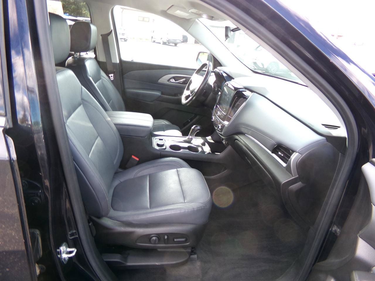 Used 2020 Chevrolet Traverse LT AWD/4WD image 46