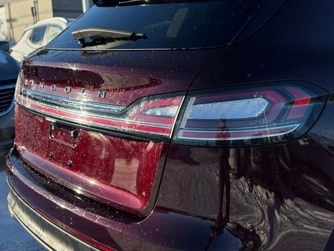 Used 2023 Lincoln Nautilus Reserve image 8