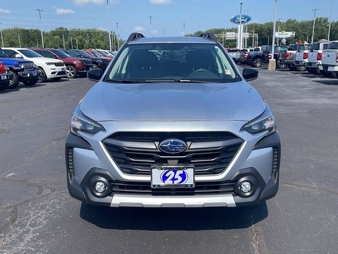 Used 2025 Subaru Outback Limited AWD/4WD image 8
