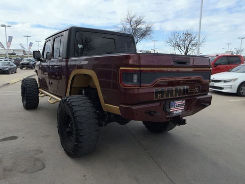 Used 2022 Jeep Gladiator Sport image 4